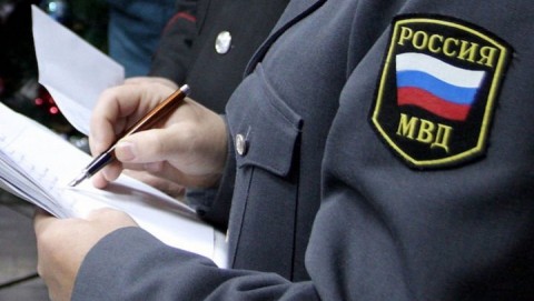 У жительницы Октябрьского района полицейскими изъят страховой полис с признаками подделки